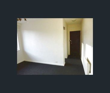 4/30 James Street, Windsor, Vic 3181 - Photo 3