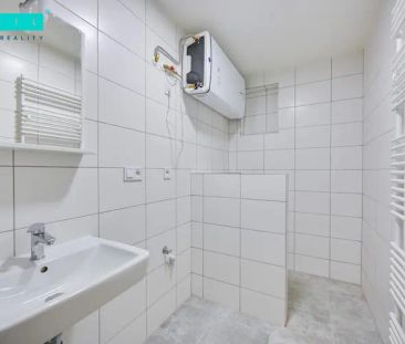Pronájem krásného a kompletně zrekonstruovaného bytu na ulici Ressl... - Photo 5