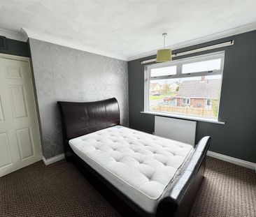 4 bedroom semi-detached house to rent - Photo 4