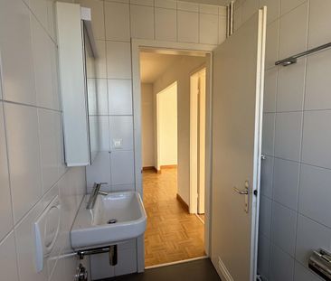 Bel appartement de 2 pièces au 6ème étage à Fribourg - 1er loyer of... - Photo 6