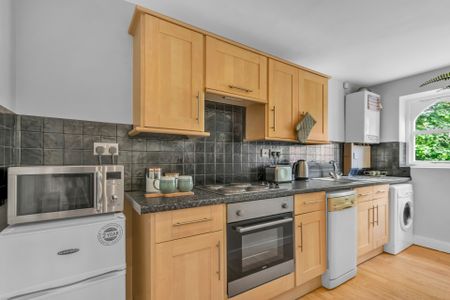 40 HYDE TERRACE Leeds - LS2 9LN - Photo 5