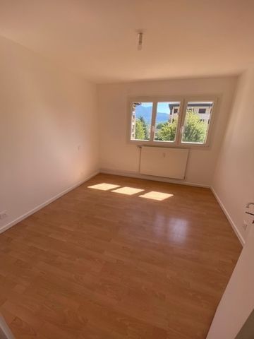 Location Appartement 4 pièces 75m² LA MOTTE SERVOLEX 73290 - Photo 3