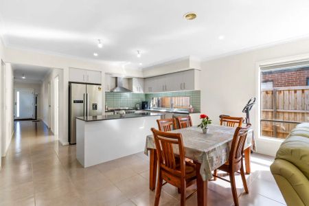 14 Kakadu Drive, Wyndham Vale VIC 3024 - Photo 2