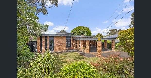 Charming home in Viewbank College zone - Photo 1