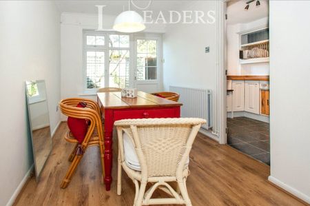 3 bedroom house to rent Hulatt Road, Cambridge, Cambridgeshire, CB1 - Photo 2