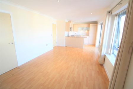 Quayside Drive, Colchester - Photo 4