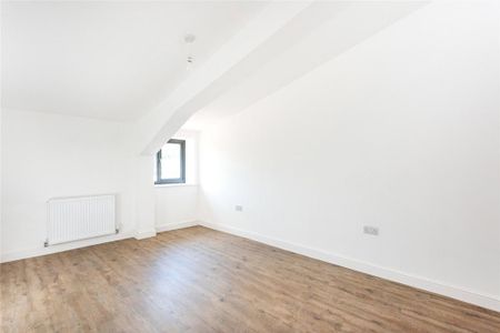 3 bedroom barn conversion to rent - Photo 2