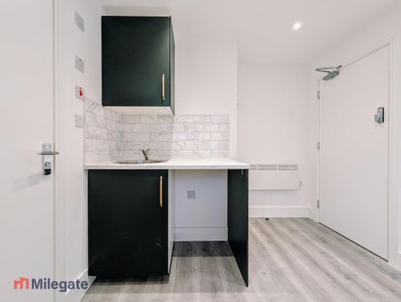 Studio to rent - Photo 3