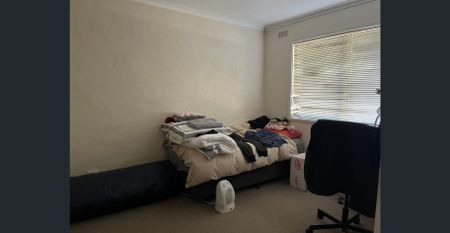 One Bedroom Unit - Photo 3
