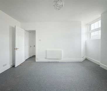 Marina, St Leonards, TN38 0BU - Photo 4