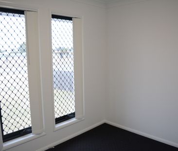 11 McIntosh Street, Westbrook QLD 4350 - House For Rent | Domain - Photo 4