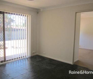 Spacious Living in Castle Hill - Photo 4
