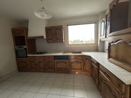 Location appartement 3 pièces, 60.00m², Château-Gontier-sur-Mayenne - Photo 4