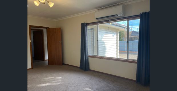 3 BEDROOM HOME SOUTHSIDE - Photo 1