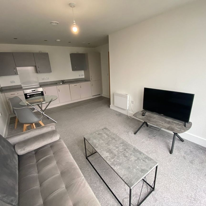 2 Bed Flat, Adelphi St, M3 - Photo 1