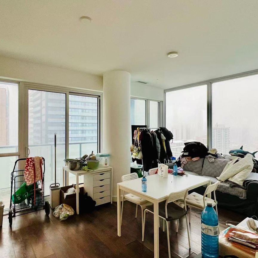 For Lease - 15 Grenville Street Unit# 2509, Toronto, Ontario - Photo 1