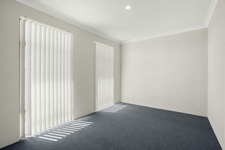 Brand New Modern Home in Prime Lakelands Location! - Photo 4