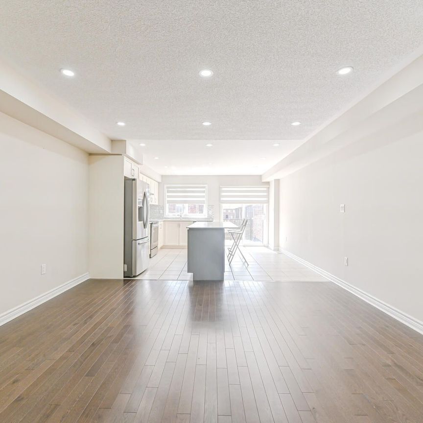 For Lease - 35 Finegan Circle, Brampton, Ontario - Photo 1