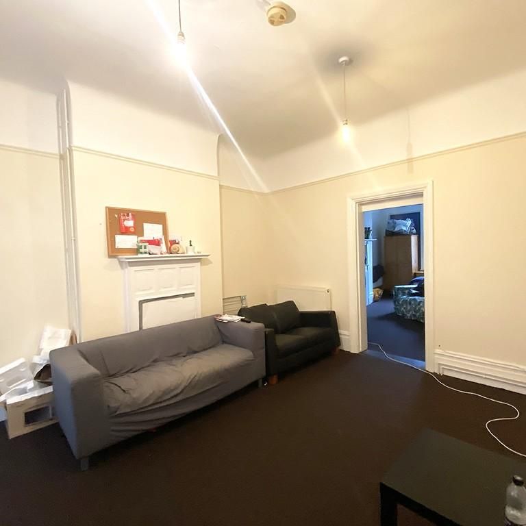 4 bedroom apartment to rent - Photo 1