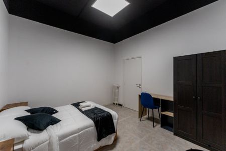 Calle de Sagasta, Madrid, Community of Madrid 28004 - Photo 2