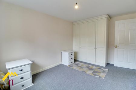 3 bedroom flat to rent - Photo 3