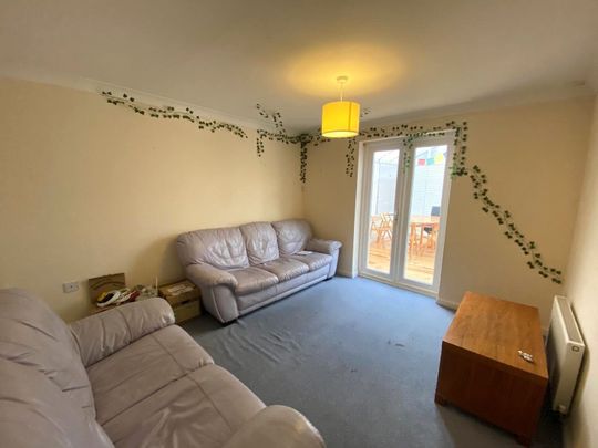 Tizzick Close, Norwich - Photo 1