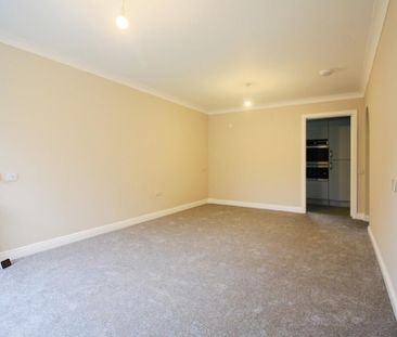 1 bedroom retirement property to rent - Photo 2