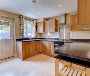 3 Bedroom Semi Detached House To Rent - Photo 6