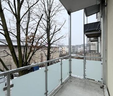 Erstbezug mit Stil: 2-Raum-Traum mit Kamin & Balkon - Photo 5