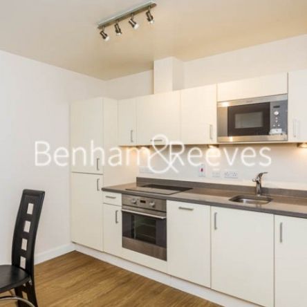 1 Bedroom flat to rent in Heritage Avenue, Colindale, NW9 - Photo 1