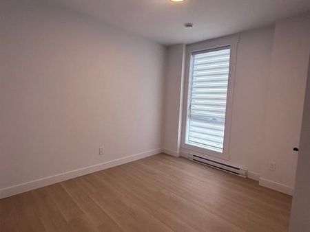 430 Boul. du Bord de l'Eau - Photo 3