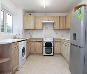 Welcome to this charming three bedroom detached house located on Ga... - Photo 1