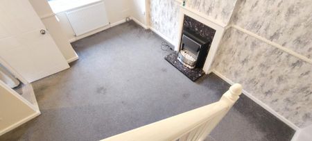 2 bedroom townhouse to rent - Photo 2