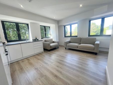 548, Solihull, B91 - Photo 2