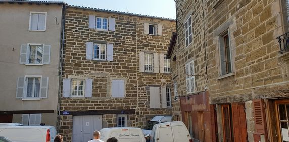 Appartement meublé de type 2 Foyer Place aux Sabots à Langeac - Photo 2