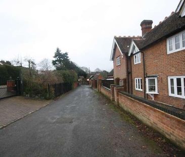 Spring Lane, Farnham Common, SL2 - Photo 5