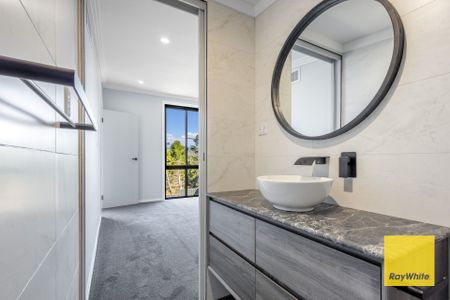 Modern Townhouse - Photo 4