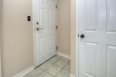 For Lease - 32 Tannery Street Unit# 307, Mississauga, Ontario - Photo 4