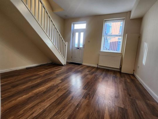 2 bedroom house to rent - Photo 1