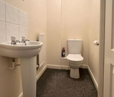 1 bedroom in a house share to rent - Photo 6