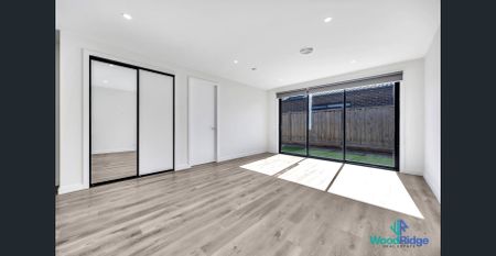 Park-Facing Family Home - Photo 4