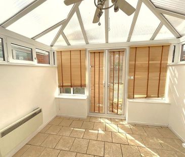 4 bedroom townhouse to rent - Photo 6