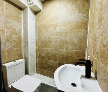 Chequers Lane, WELLINGBOROUGH - Photo 3