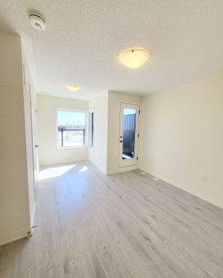 For Lease - 20 Esquire Way, Whitby, Ontario - Photo 1