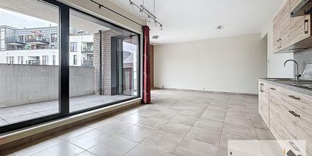 Appartement te huur in Andenne voor € 950 met 2 slaapkamers - Photo 3