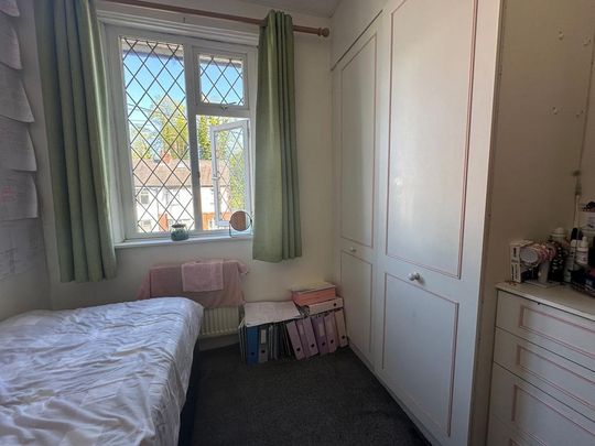 3 bedroom semi-detached house to rent - Photo 1