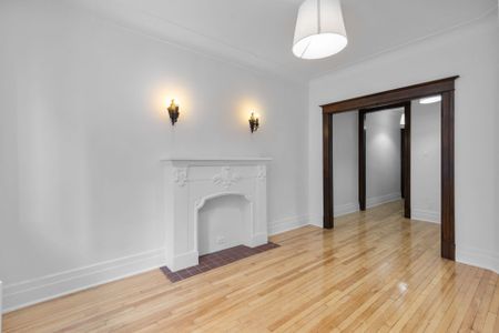 5221 Av. du Parc, Montréal (Le Plateau-Mont-Royal), QC H2V - Photo 2