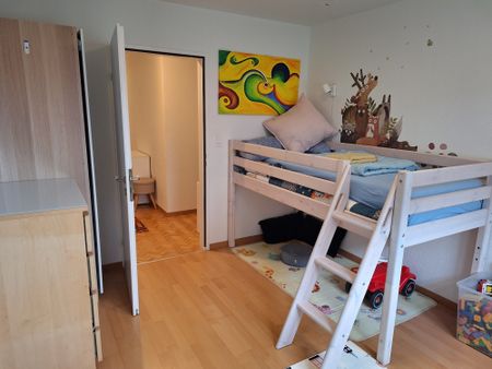 Stilvolle 4.5-Zimmer-Wohnung mit Garten in Uitikon - Foto 4