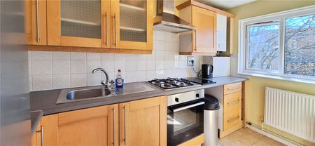 Buckingham Avenue, Perivale, Greenford, Middlesex, UB6 7RD - Photo 2