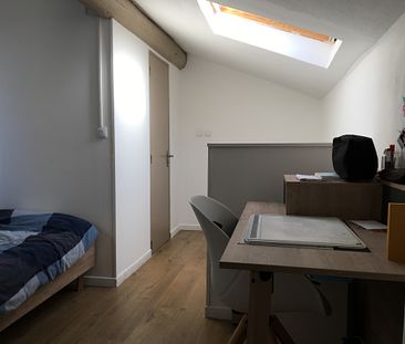 Appartement T2 en duplex meublé de 30m² à Nîmes centre - Photo 5